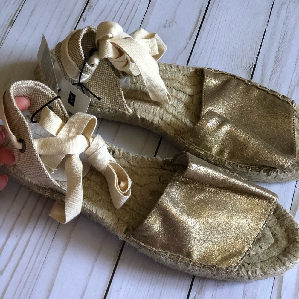 GAP Women’s Open toe Espadrilles